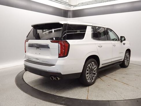 Used 2023 GMC Yukon Denali Ultimate AWD/4WD image 11