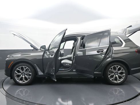New 2026 BMW X7 xDrive40i image 51