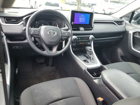 Certified 2024 Toyota RAV4 LE AWD/4WD image 10