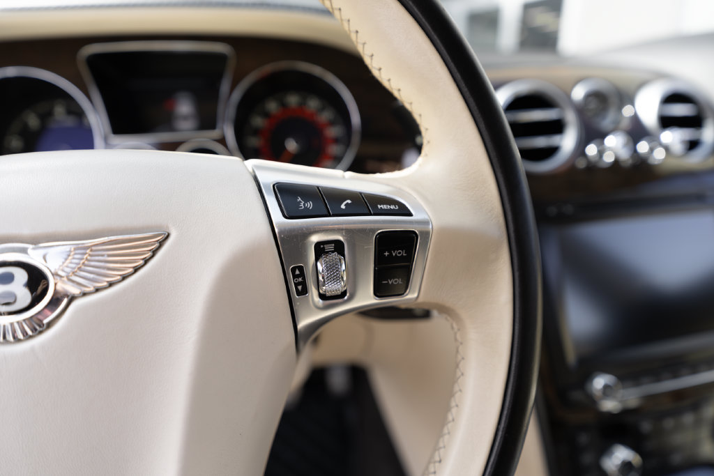 Used 2012 Bentley Flying Spur Flying Spur Speed AWD/4WD image 25