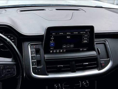 Used 2021 GMC Yukon SLT w/ SLT Luxury Package AWD/4WD image 6