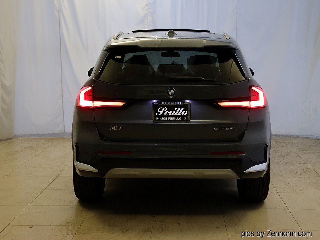 New 2026 BMW X1 xDrive28i w/ Technology Package AWD/4WD image 7