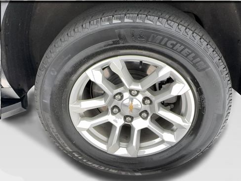 Used 2025 Chevrolet Tahoe LT AWD/4WD image 11