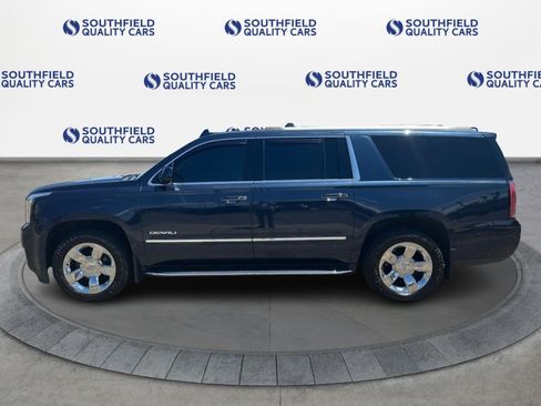 Used 2020 GMC Yukon XL Denali w/ Open Road Package AWD/4WD image 3