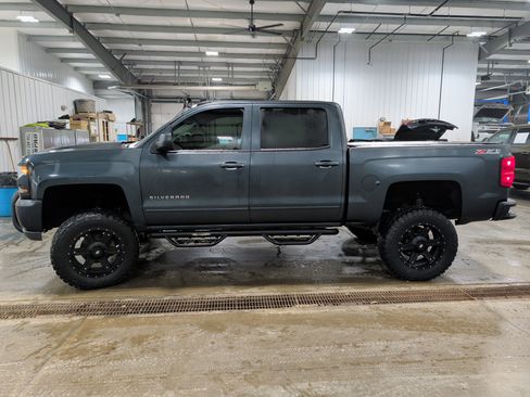 Used 2017 Chevrolet Silverado 1500 LT w/ All Star Edition image 5