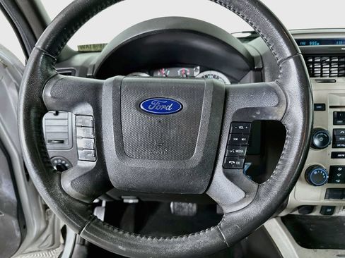 Used 2011 Ford Escape XLT w/ 202A Rapid Spec Order Code FWD image 18