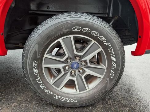 Used 2015 Ford F150 XLT w/ Equipment Group 302A Luxury image 24