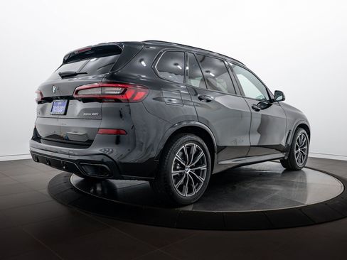 Used 2022 BMW X5 xDrive40i w/ M Sport Package AWD/4WD image 4
