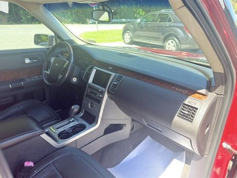 Used 2009 Ford Flex Limited AWD/4WD image 12