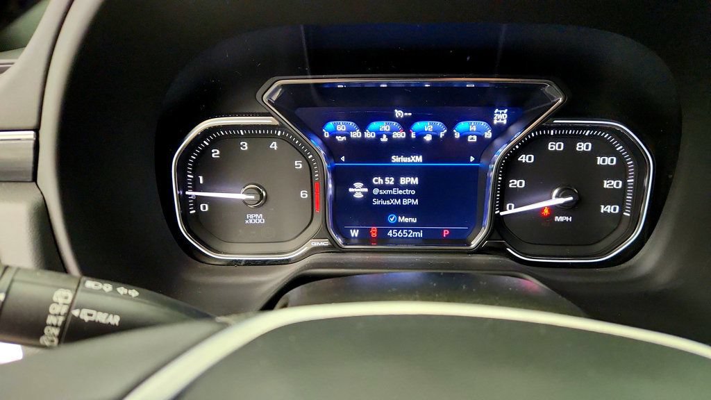 Used 2021 GMC Yukon SLT w/ SLT Luxury Package AWD/4WD image 13