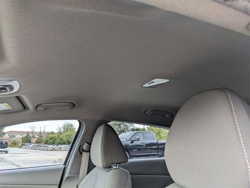 Used 2023 Hyundai Elantra SEL image 22