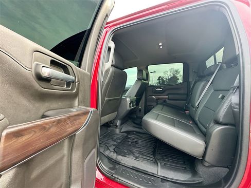 Used 2019 GMC Sierra 1500 SLT w/ SLT Premium Package image 17