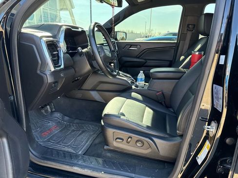 Used 2023 GMC Canyon Elevation w/ Elevation Premium Package image 9