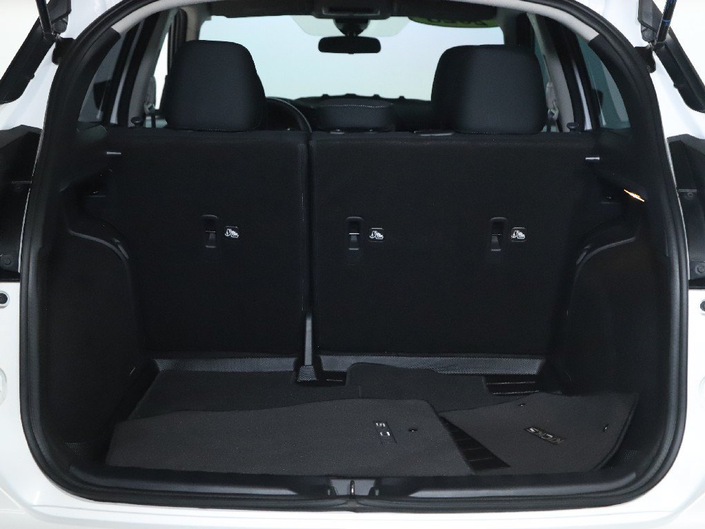 Certified 2023 Nissan Kicks SV FWD image 31