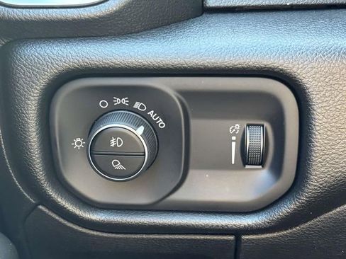 New 2026 RAM 1500 Express image 17