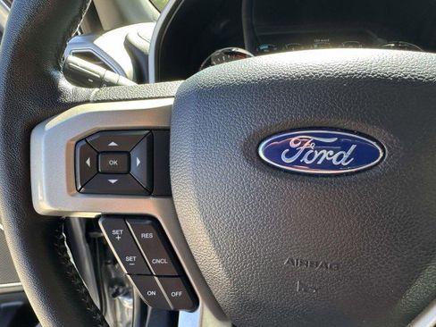 Used 2020 Ford F150 Lariat image 24
