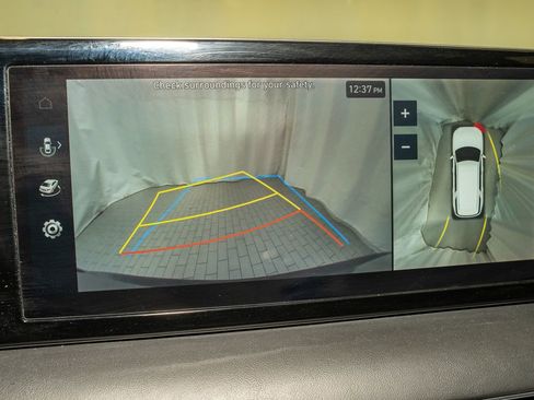 Used 2024 Hyundai Palisade Calligraphy image 16