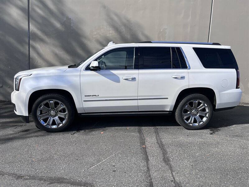 Used 2016 GMC Yukon Denali w/ Open Road Package AWD/4WD image 2