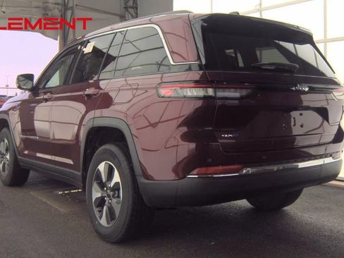 Used 2022 Jeep Grand Cherokee Limited 4xe image 9