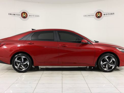 Used 2023 Hyundai Elantra SEL w/ Convenience Package image 2