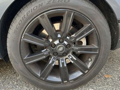 Used 2020 Land Rover Range Rover HSE image 41