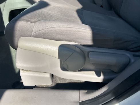 Used 2013 Honda CR-V LX image 11