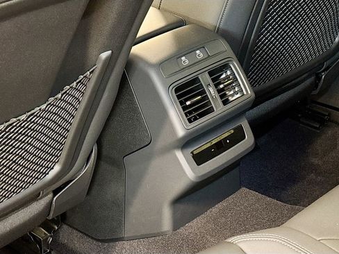 New 2025 Audi Q5 Premium Plus image 17