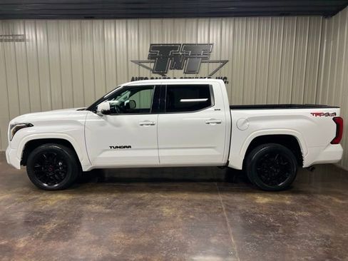 Used 2022 Toyota Tundra SR5 w/ TRD Sport Package image 3