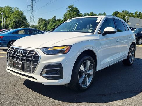 Certified 2024 Audi Q5 Premium AWD/4WD image 9