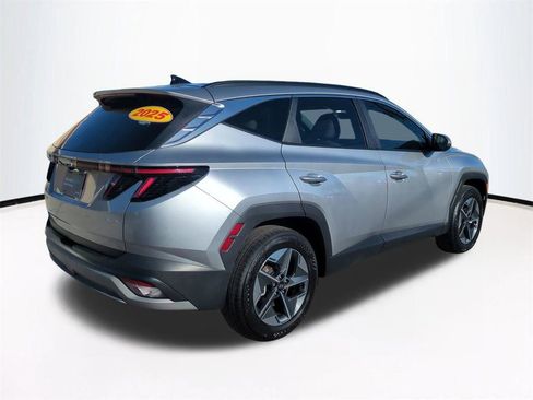 Certified 2025 Hyundai Tucson SEL image 5