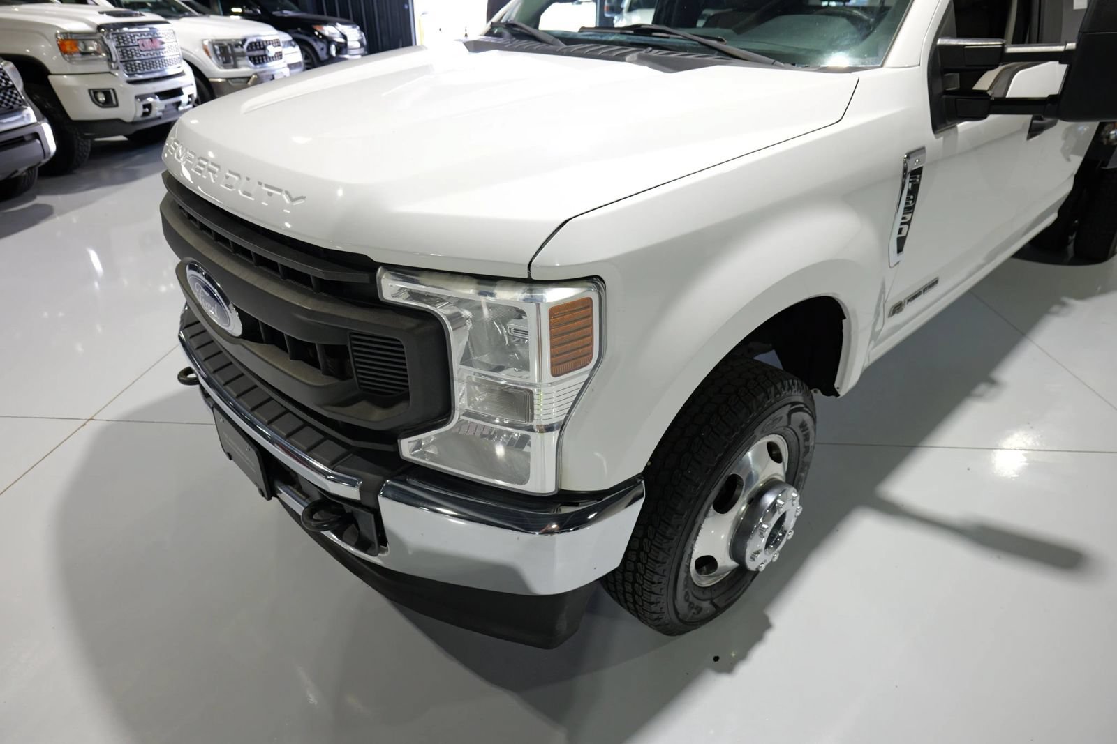 Used 2020 Ford F350 XL w/ Power Equipment Group AWD/4WD image 8