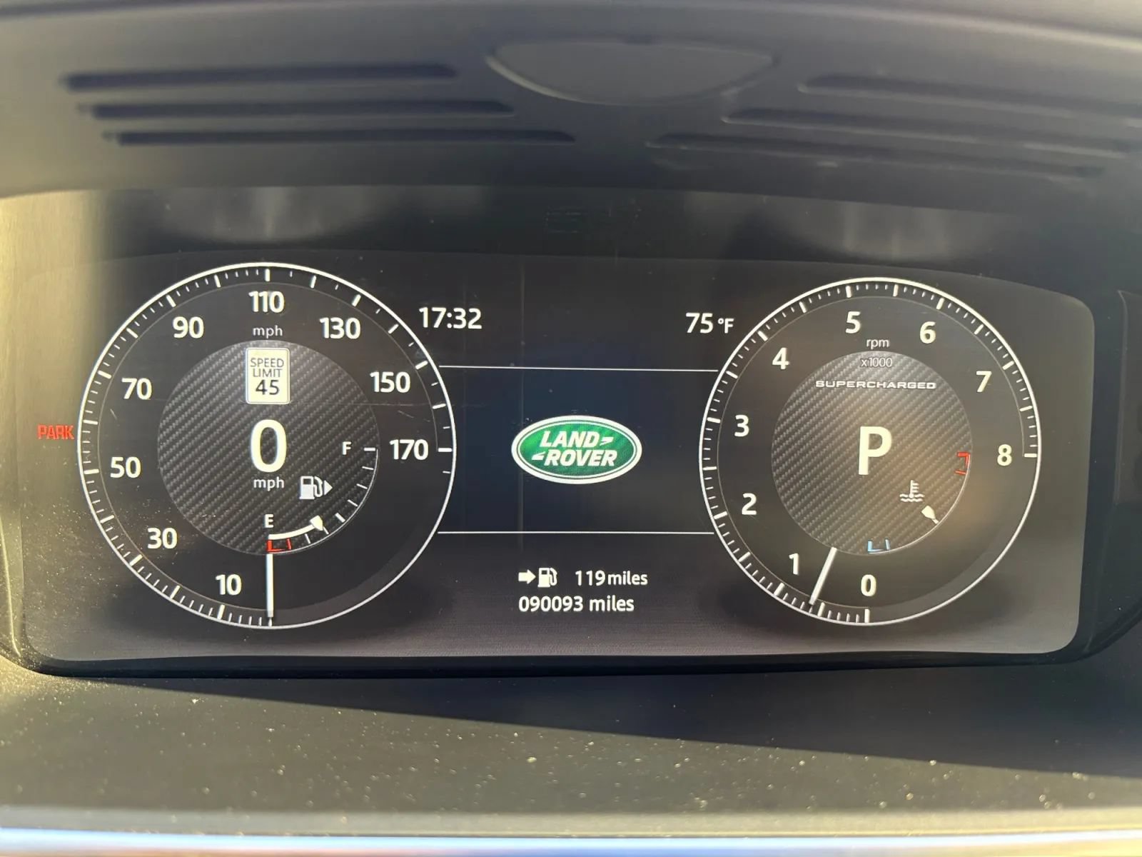 Used 2017 Land Rover Range Rover Long Wheelbase Autobiography AWD/4WD image 34