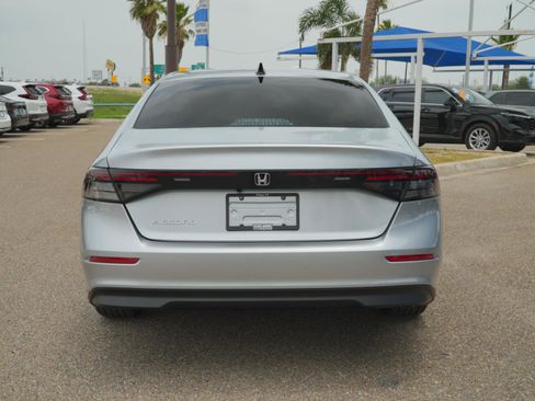 Used 2025 Honda Accord SE image 6