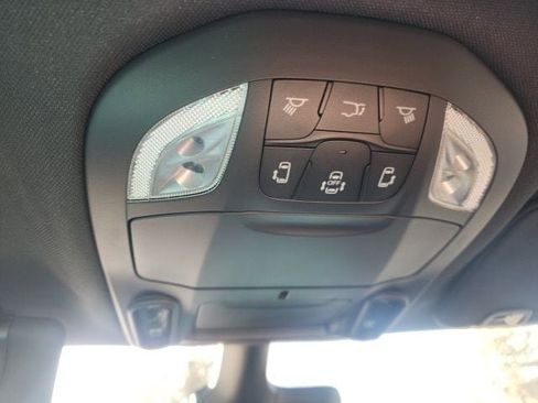 New 2026 Chrysler Pacifica Limited w/ S Appearance Package image 14