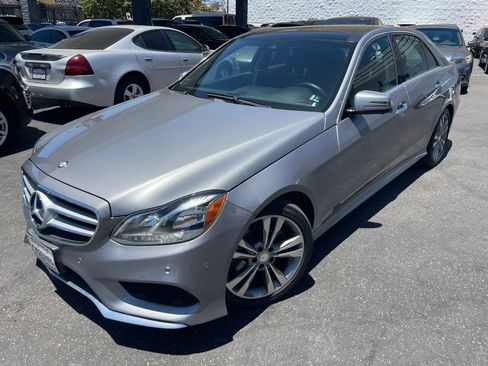 Used 2014 Mercedes-Benz E 350 Sedan image 2