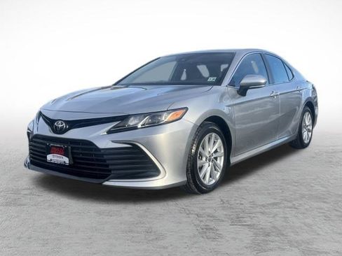 Certified 2023 Toyota Camry LE image 32