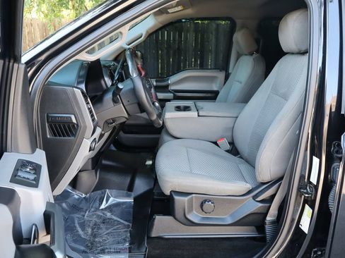 Used 2018 Ford F150 XLT AWD/4WD image 21