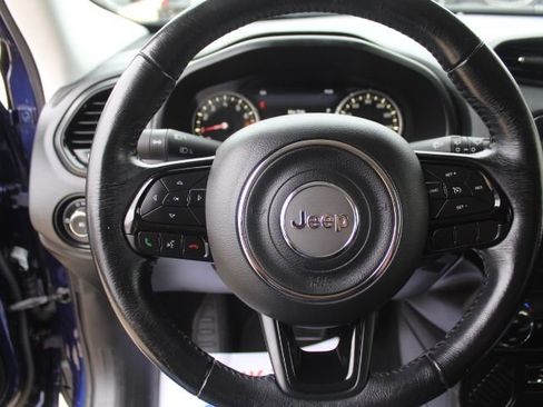 Used 2017 Jeep Renegade Altitude image 19