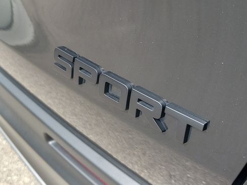 Used 2023 Honda HR-V Sport image 7