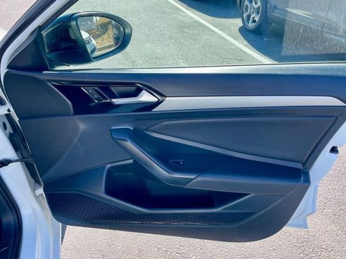 Used 2019 Volkswagen Jetta R-Line w/ R-Line Cold Weather Package image 11