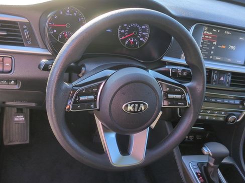 Certified 2019 Kia Optima LX image 11
