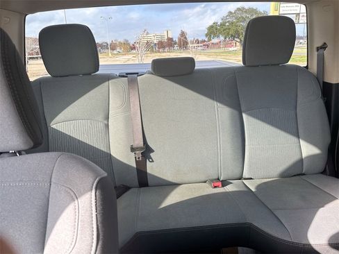 Used 2019 RAM 2500 Big Horn image 33