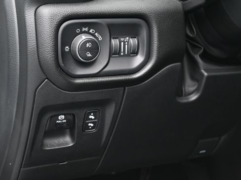 Used 2023 RAM 1500 Laramie AWD/4WD image 23
