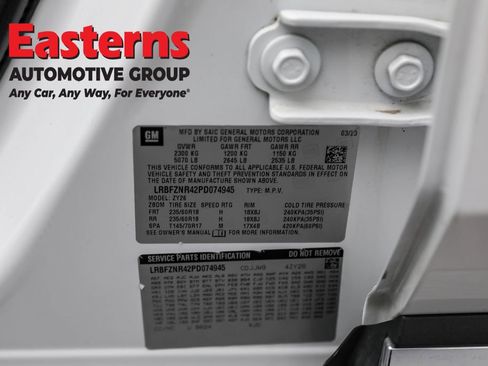 Used 2023 Buick Envision Essence image 36