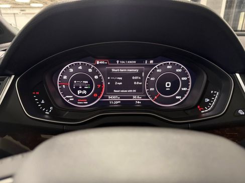 Used 2018 Audi Q5 Prestige w/ Prestige Package AWD/4WD image 10