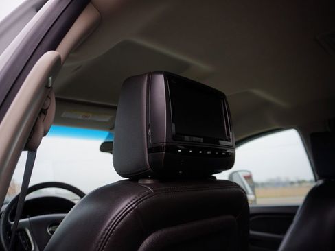 Used 2014 Chevrolet Silverado 2500 LTZ image 22