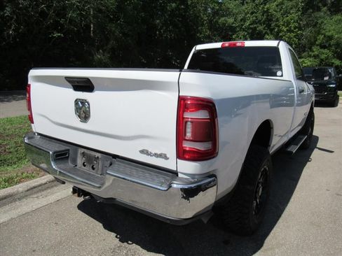 Used 2019 RAM 2500 Tradesman w/ Chrome Appearance Group AWD/4WD image 4