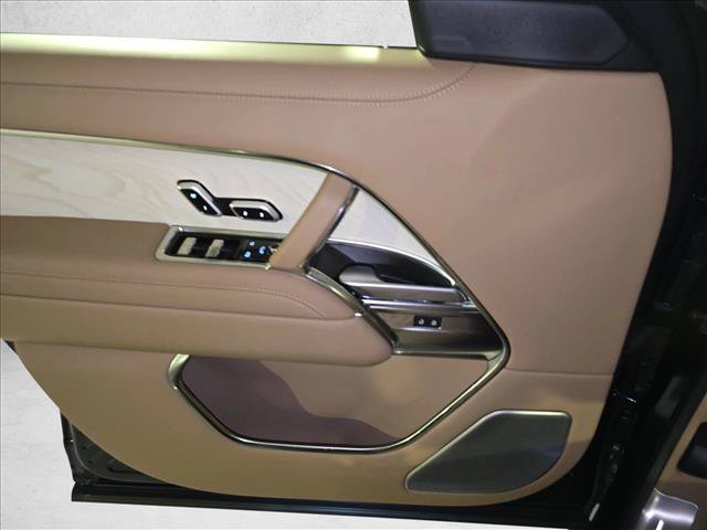 New 2026 Land Rover Range Rover SV AWD/4WD image 27