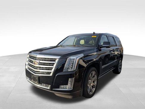 Used 2015 Cadillac Escalade Premium image 3