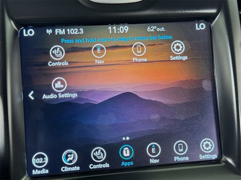 Used 2023 Chrysler 300 Touring L image 40